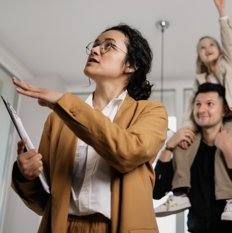 برنده جایزه بهترین مشاور املاک