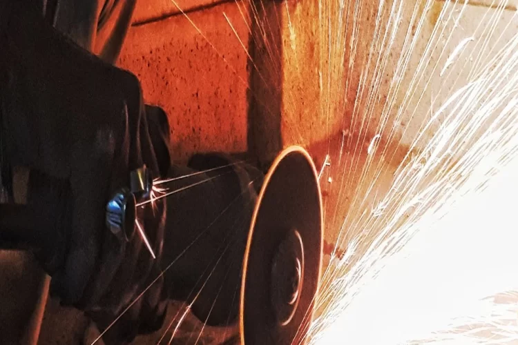 سازندگان با رتبه برتر را پیدا کنید